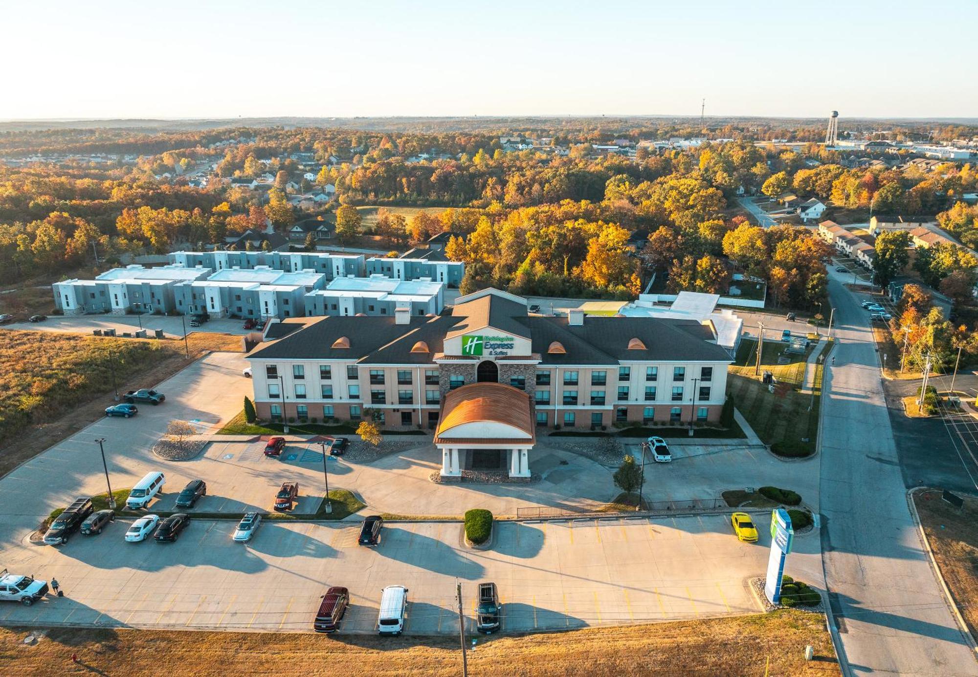 Hotel Express And By Ihg Saint Robert