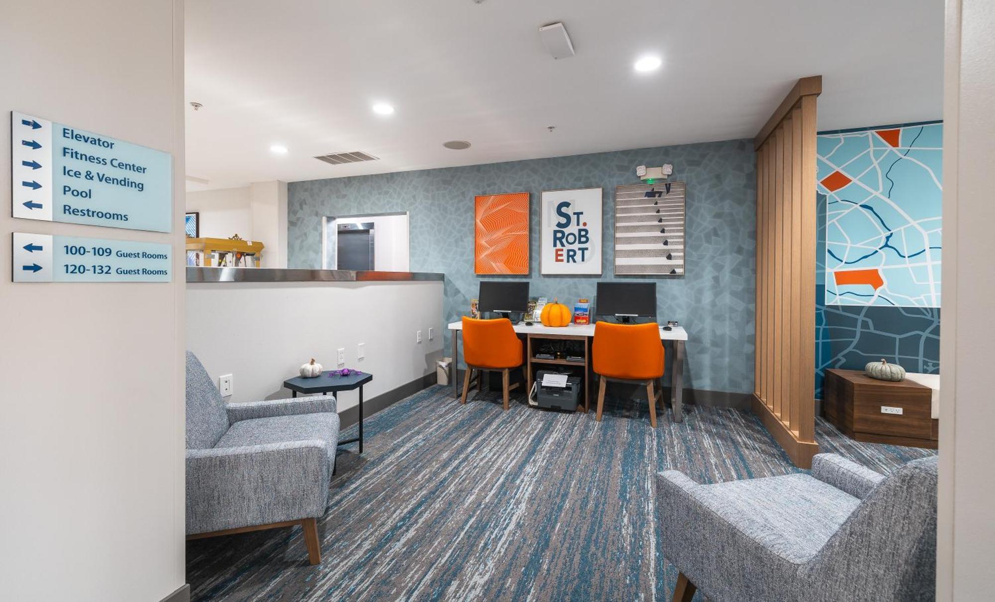Express And By Ihg Hotel Saint Robert