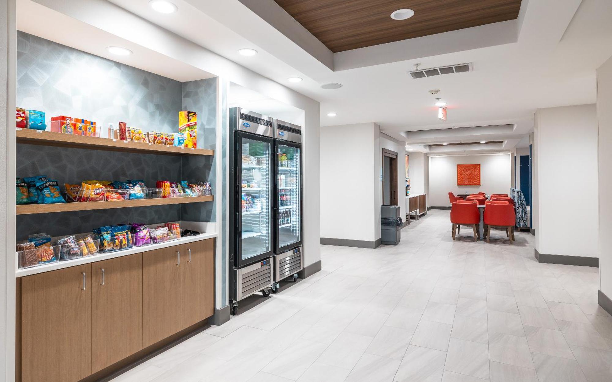 Hotel Express And By Ihg Saint Robert